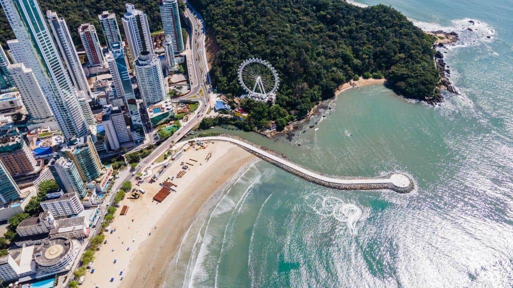 Como é morar no bairro Pioneiros em Balneário Camboriú