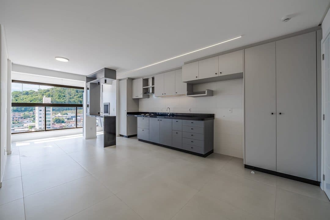 Foto 1 de Apartamento semimobiliado 1 suite + 1 dormitorio para locação, Centro, Itajaí, SC