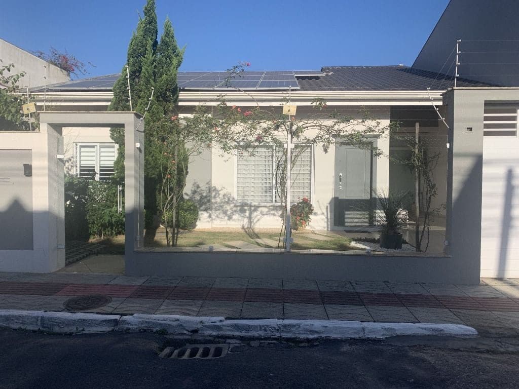 Foto 1 de Casa com 2 suítes + 2 quartos , 147 m² por R$ 1.750.000 - Fazenda - Itajaí/SC
