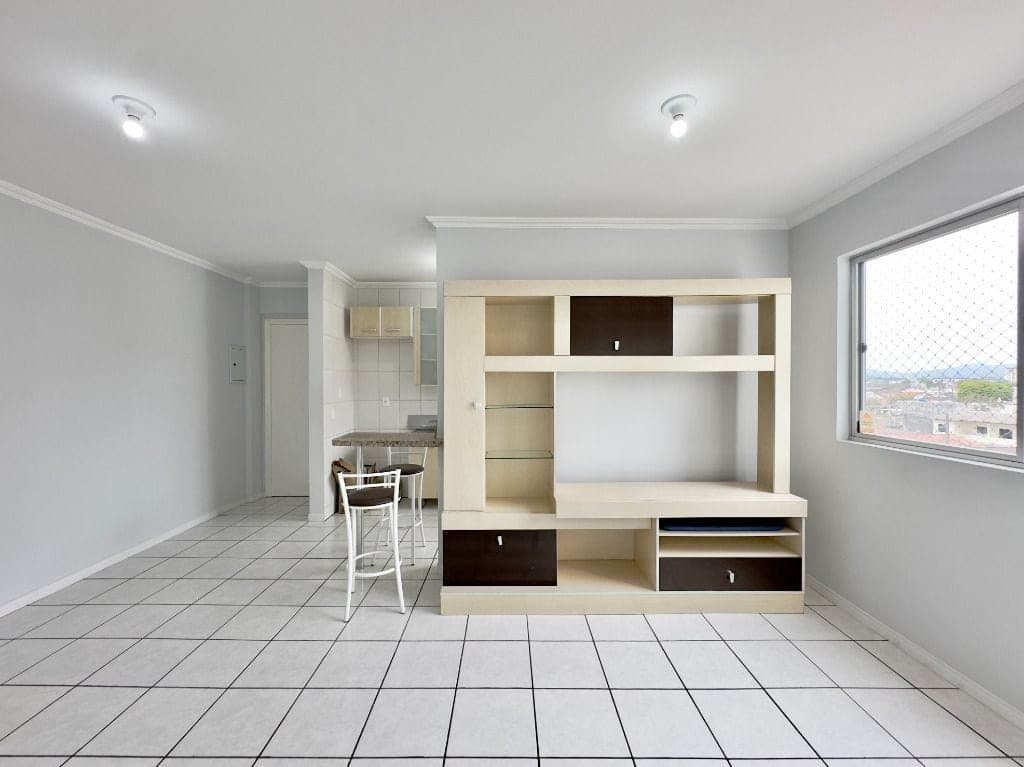 Foto 1 de Apartamento semimobiliado com 2 dormitórios, 52 m² por R$ 330.000 - Cordeiros - Itajaí/SC