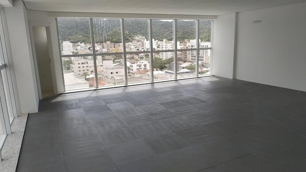 Foto 1 de Sala à venda, 66 m² - Centro - Balneário Camboriú/SC