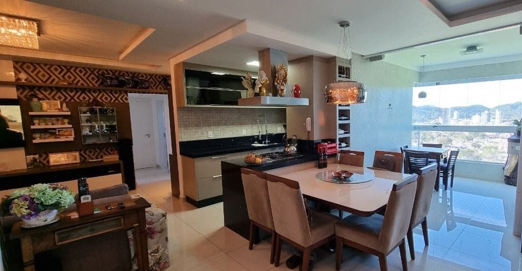 Foto 1 de Apartamento mobiliado com 1 suíte + 2 dormitórios à venda, 101 m² por R$ 1.550.000 - Fazenda - Itajaí/SC