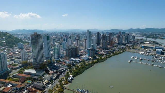 Foto 2 de Apartamento 2 suítes + 2 dorms à venda · Fazenda, Itajaí