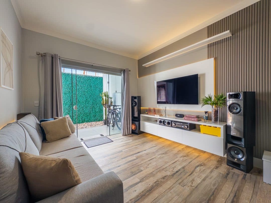 Foto 1 de Sobrado semimobiliado com 1 suíte master + 2 dormitórios à venda com 160m², São João, Itajaí, SC