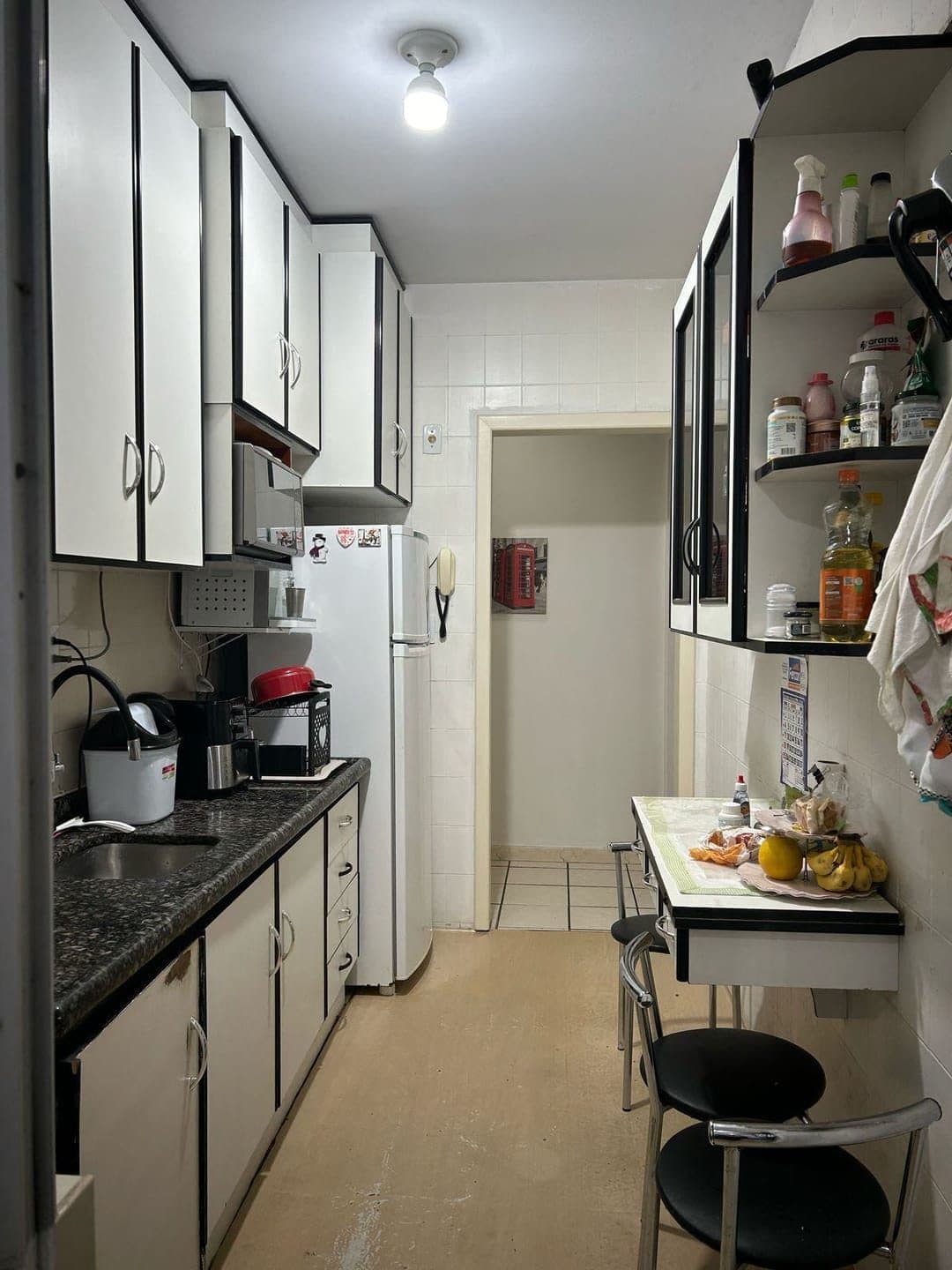 Foto 1 de Apartamento semimobiliado com 3 dormitórios à venda, Centro, Itajaí, SC