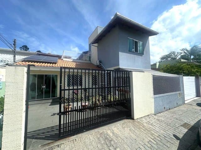 Foto 1 de Casa 2 suítes + 2 dorms à venda · São Judas, Itajaí
