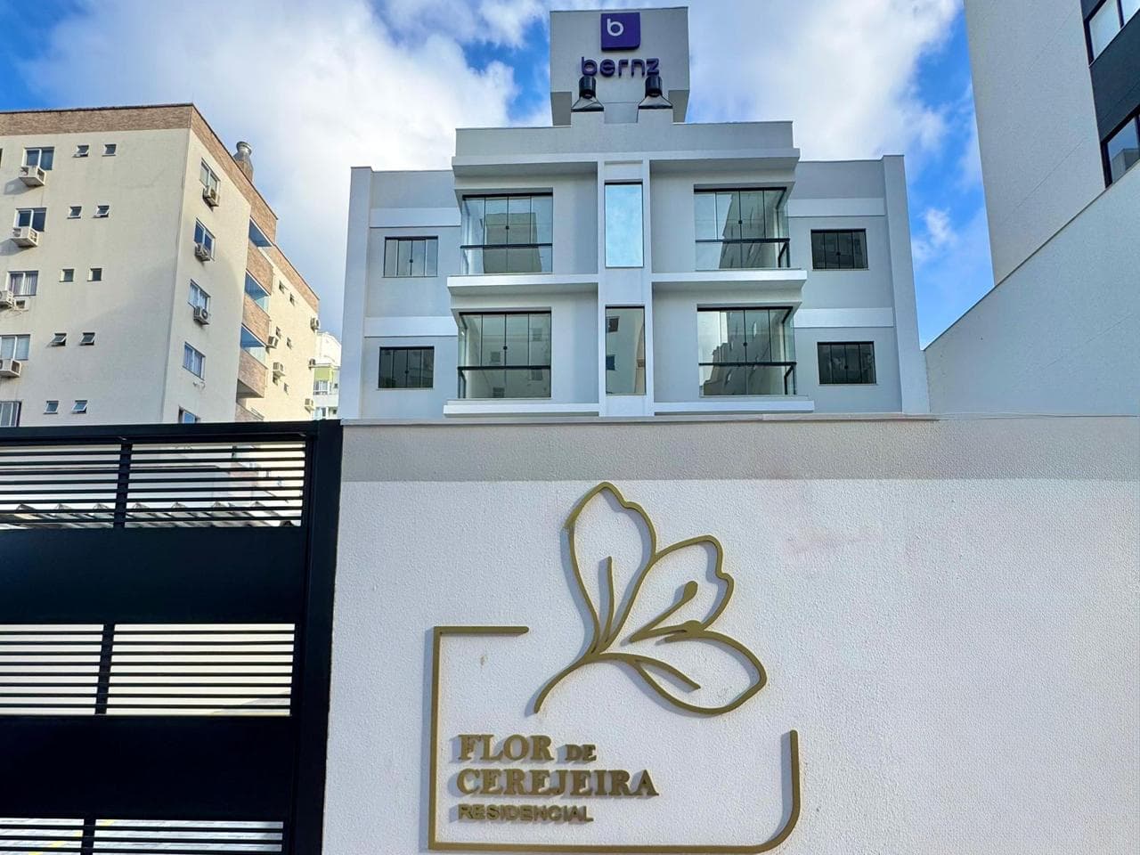Foto 1 de Flor de Cerejeira