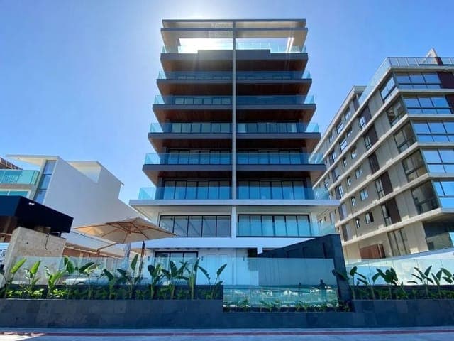 Foto 1 de Apartamento com 4 suítes, 226 m² à venda por R$ 12.700.000 - Praia Brava - Itajaí/SC