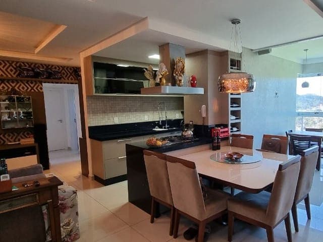 Foto 1 de Apartamento mobiliado com 1 suíte + 2 dormitórios à venda, 101 m² por R$ 1.550.000 - Fazenda - Itajaí/SC