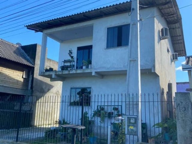 Foto 1 de Sobrado com 3 dormitórios à venda, 112 m² - Murta - Itajaí/SC