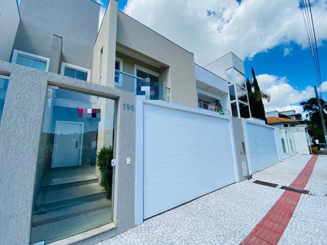 Foto 1 de Sobrado com 3 suítes à venda, 176 m² - Praia dos Amores - Balneário Camboriú/SC